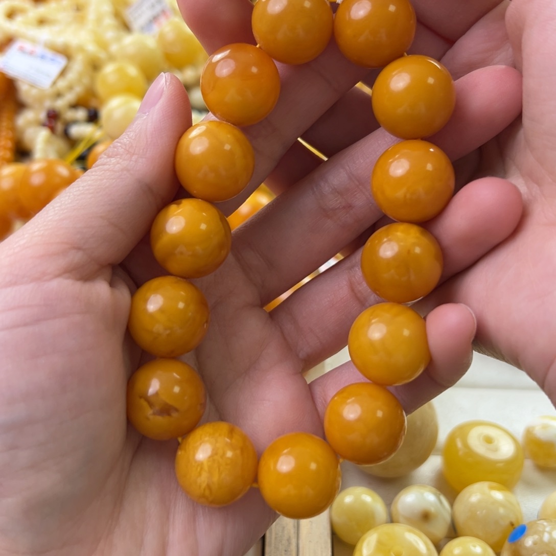 琥珀珠宝奇石未镶嵌