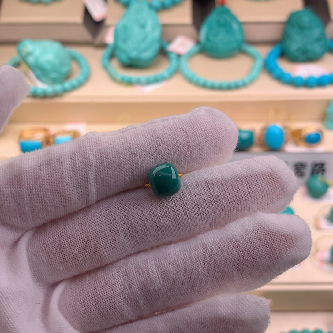 绿松石珠宝奇石未镶嵌8.7*7.7