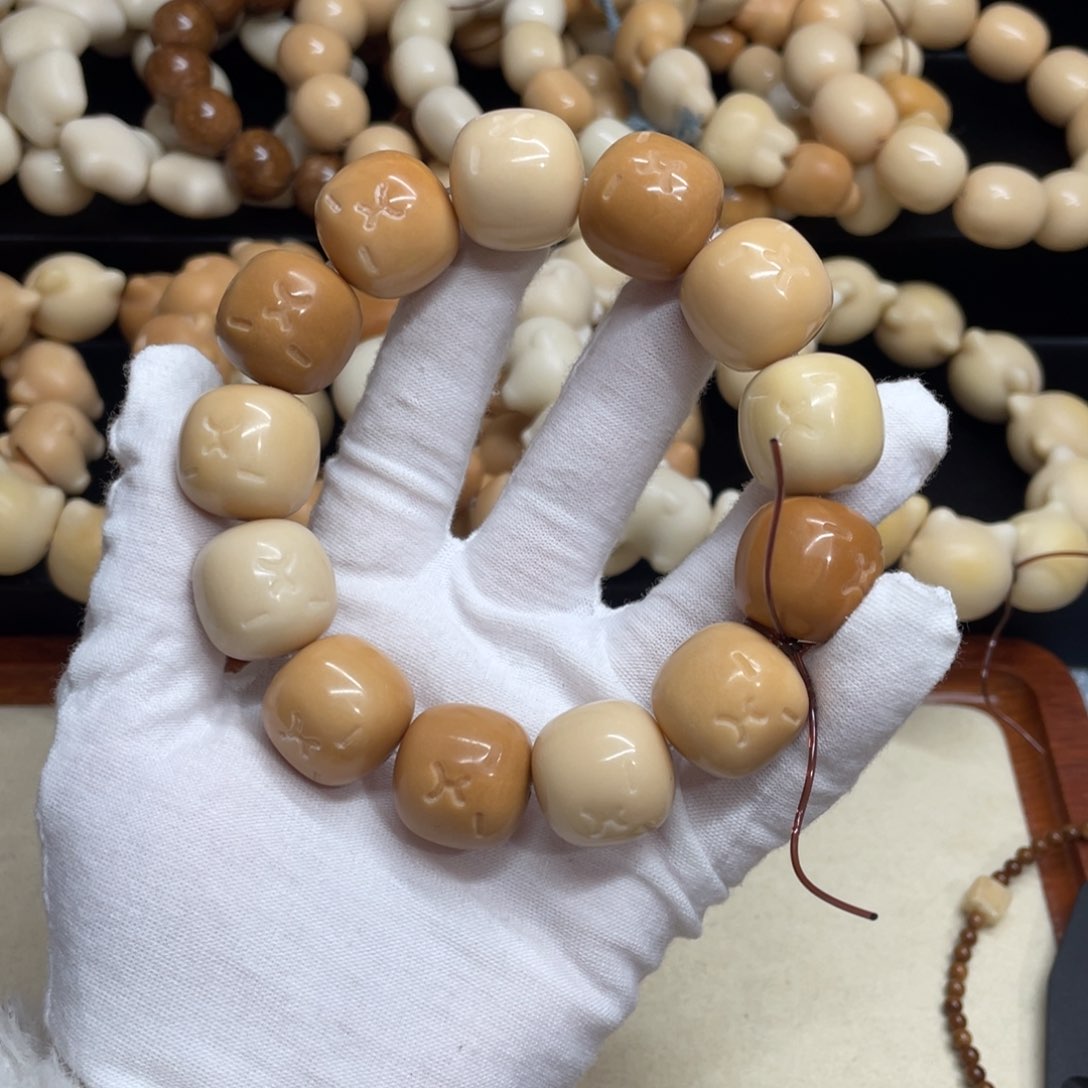 菩提根/象牙果吊坠墨***达20干磨微瑕牙果卡皮桶多宝750