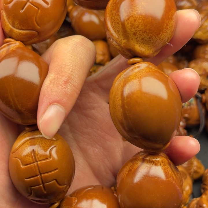 橄榄核吊坠君**下橄榄核