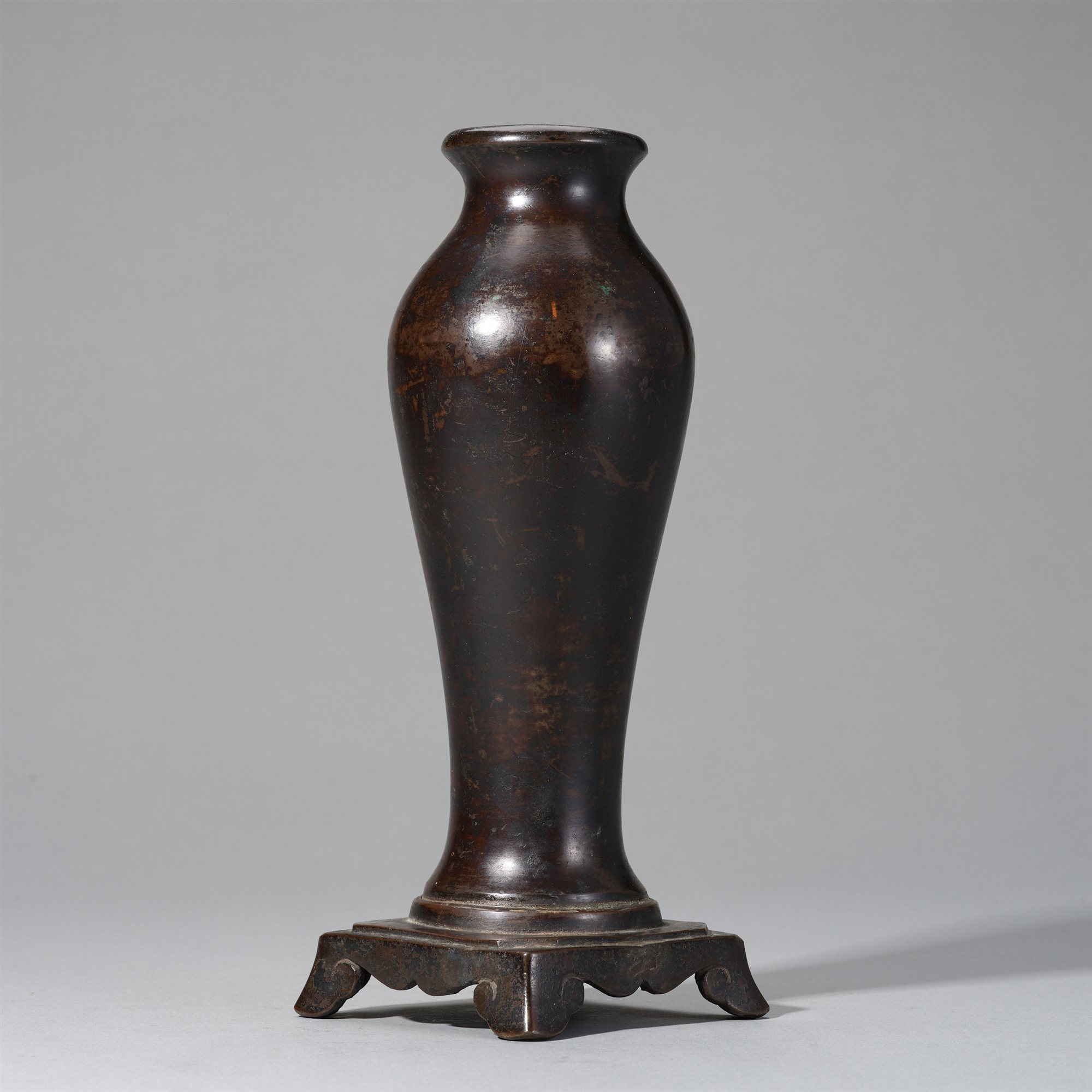 LOT308 明铜观音瓶