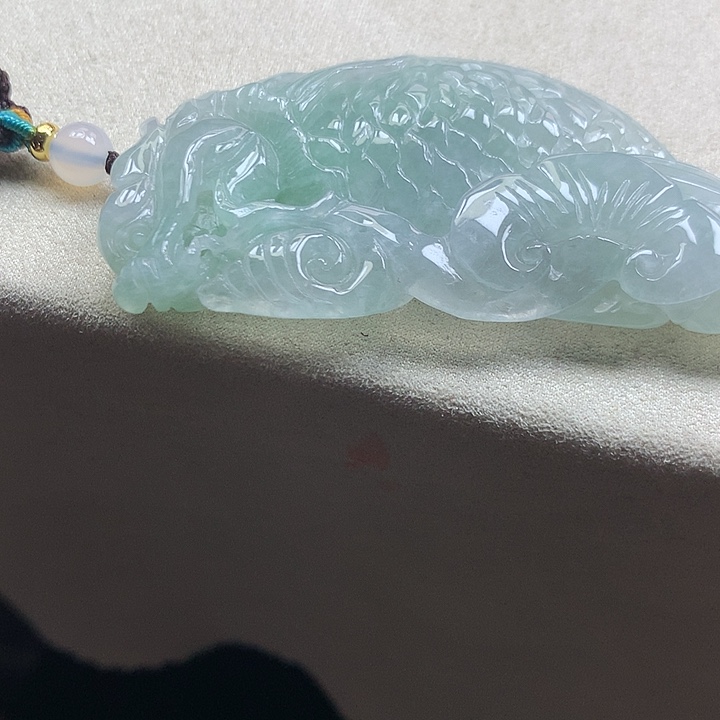 翡翠颈饰未镶嵌吊坠