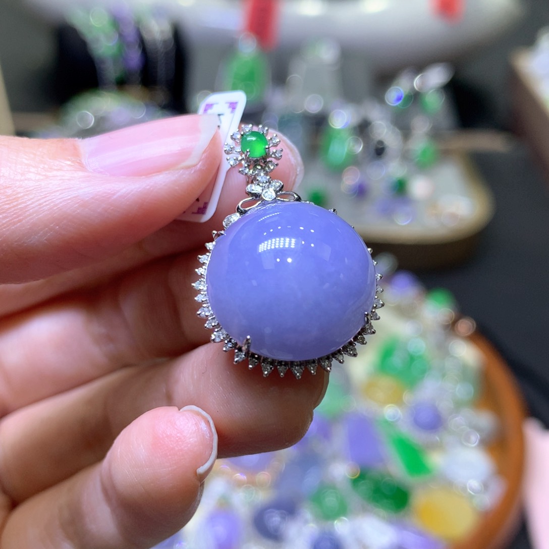 【闪购商品】翡翠颈饰18K金镶嵌翡翠吊坠项链