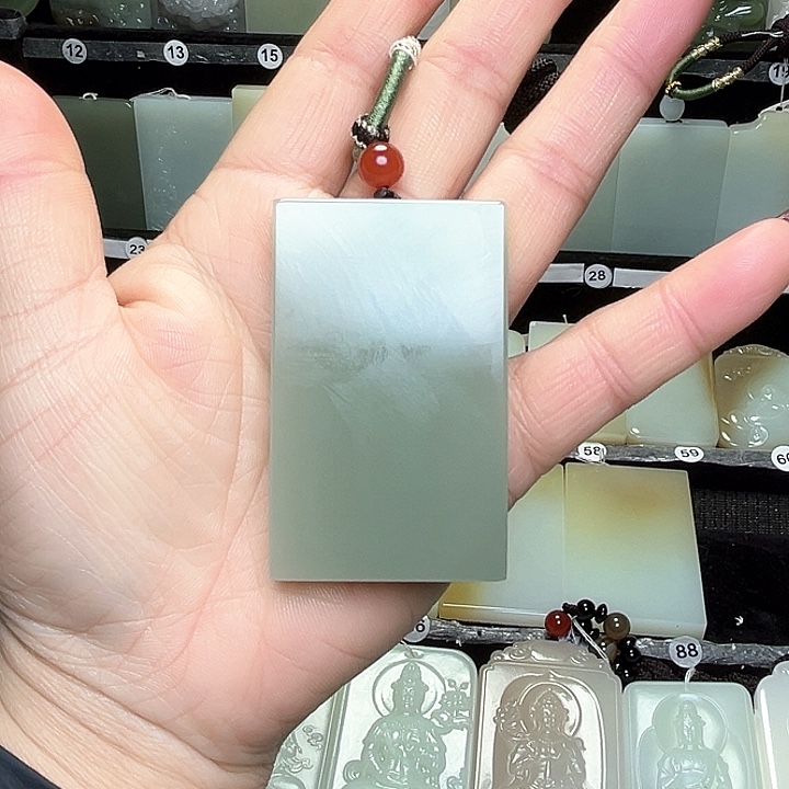 和田玉颈饰未镶嵌仙**根