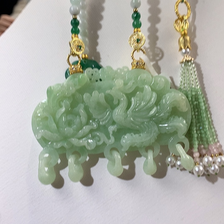 翡翠未镶嵌颈饰翡翠吊坠