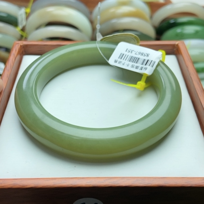 【闪购商品】和田玉手镯未镶嵌