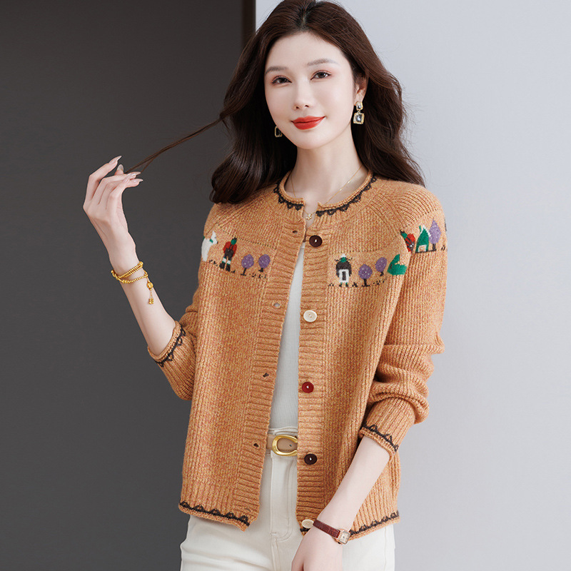 2025年春秋刺绣半开领连肩袖单排扣彩扣洋气漂亮开衫针织衫外搭女