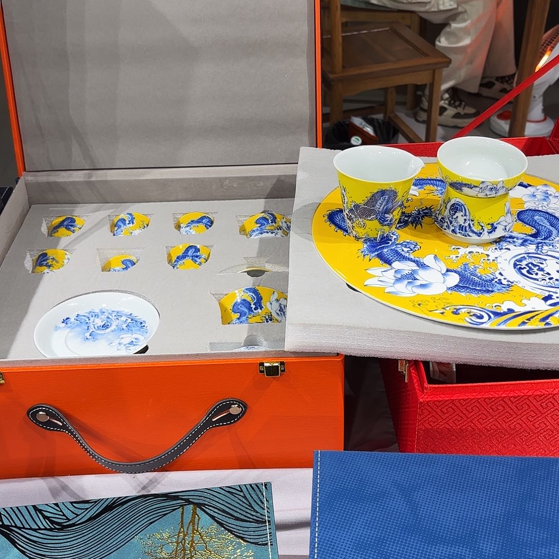 瓷片还****哒景德镇瓷器展在景德镇