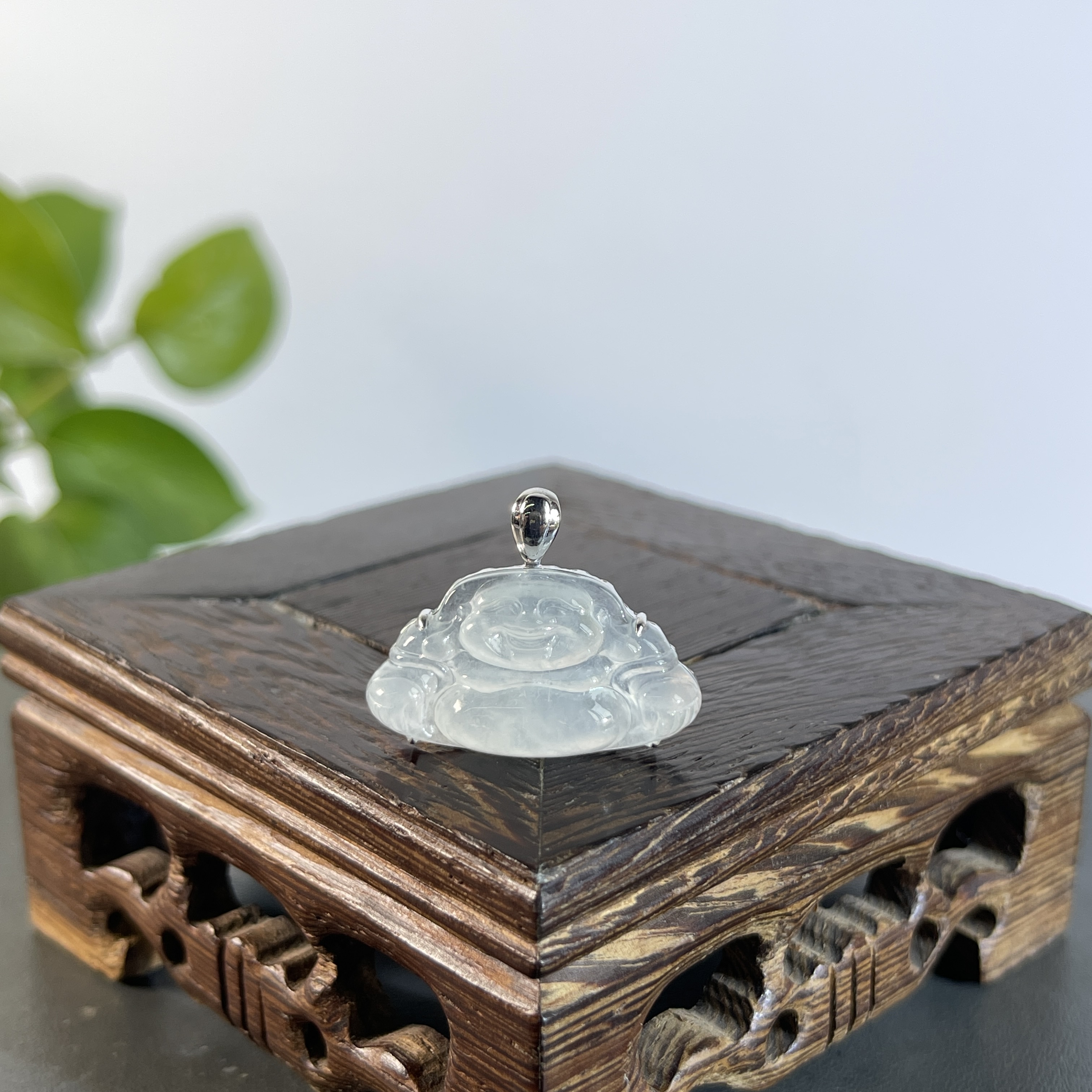 JXW26-124 天然缅甸A货翡翠  18K镶嵌佛公