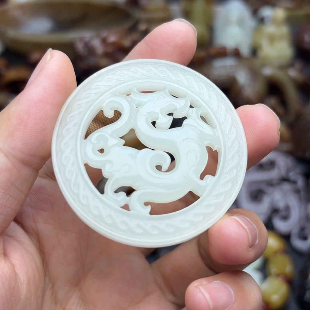 和田玉未镶嵌挂件