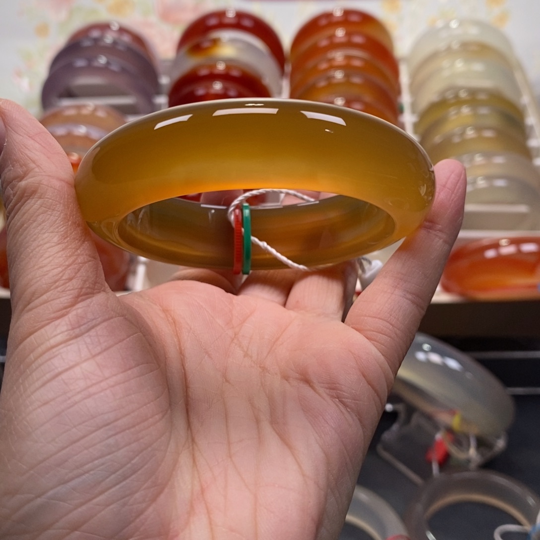 玛瑙/玉髓未镶嵌手镯