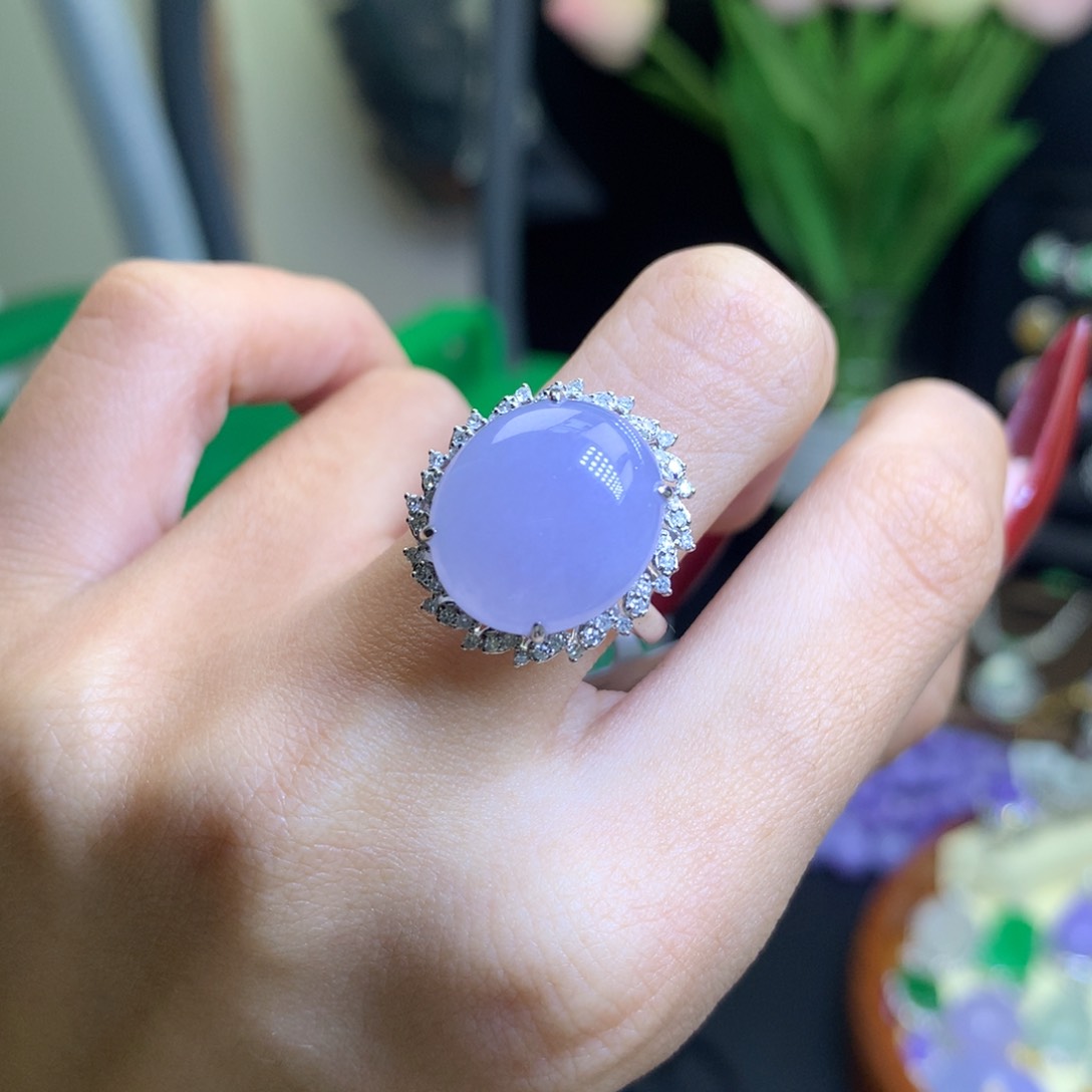 翡翠颈饰18K金镶嵌初*。天然