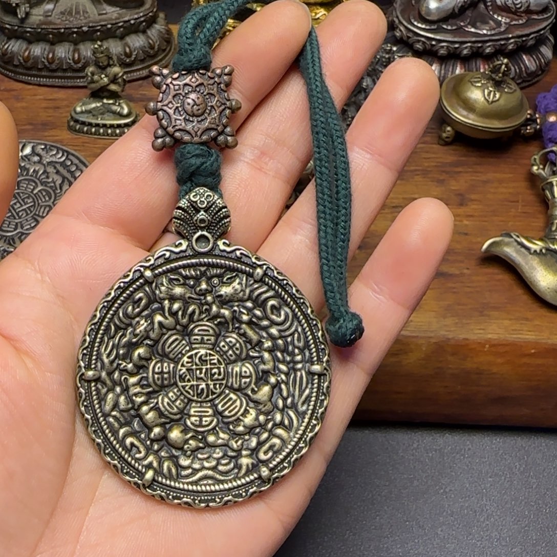 子***墨泥塑藏传牌子……藏传牌子