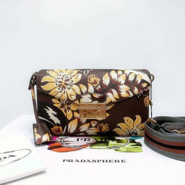 95新/普拉达/市场价12800/包包/250226XZ0033