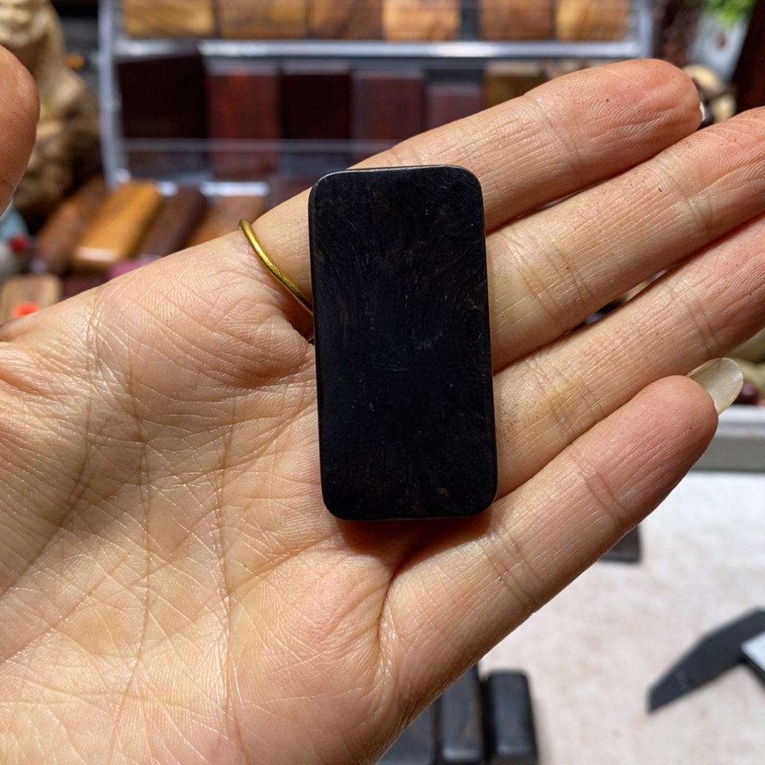 东非黑黄檀（紫光檀）R*龙