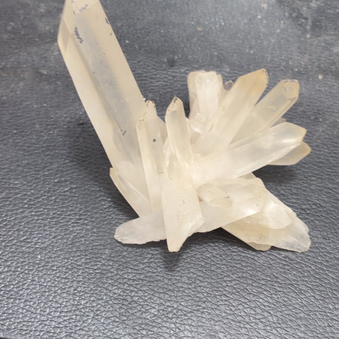 水晶大型摆件（非配饰）未镶嵌