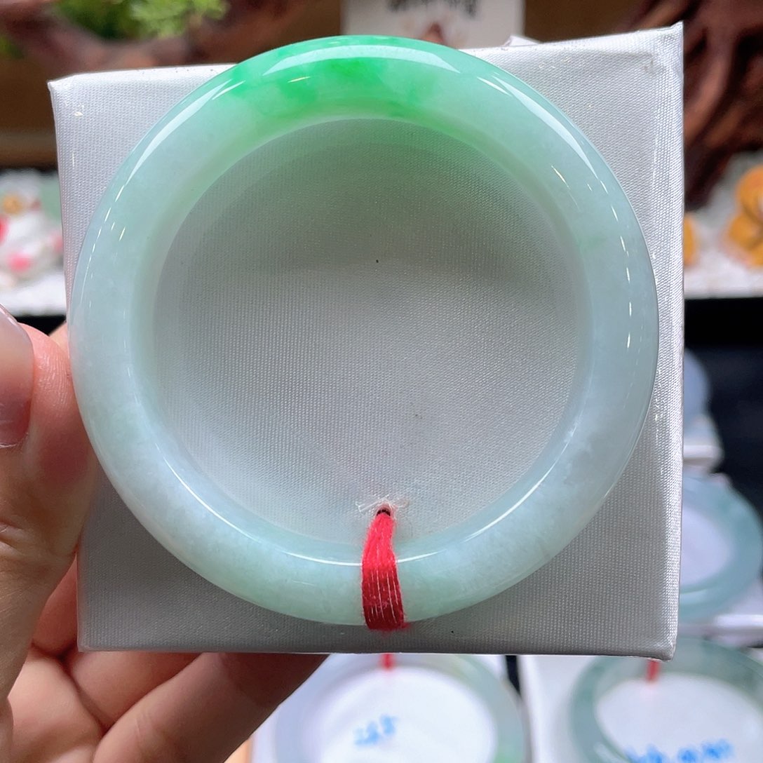 翡翠手镯未镶嵌9号