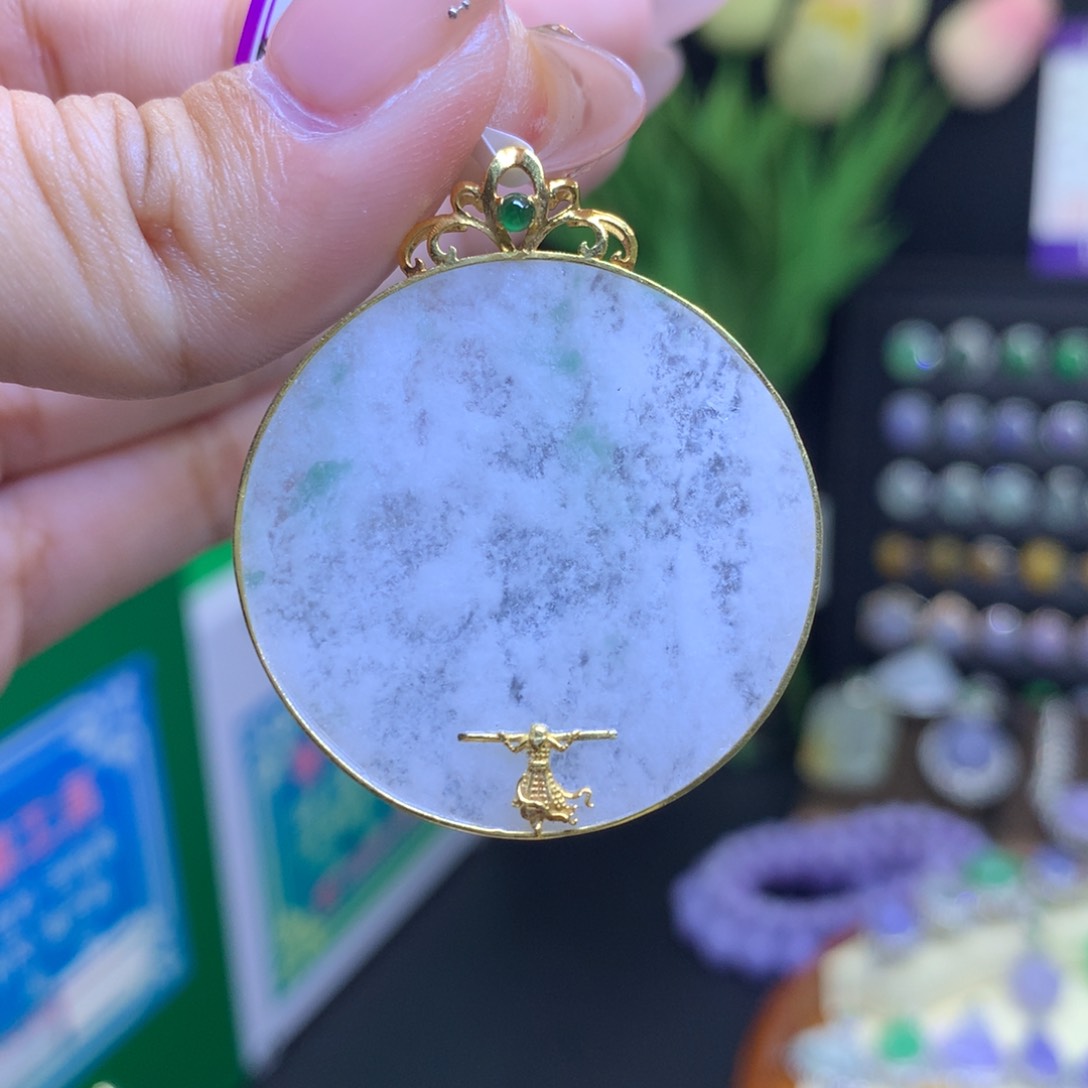 翡翠颈饰18K金镶嵌天然