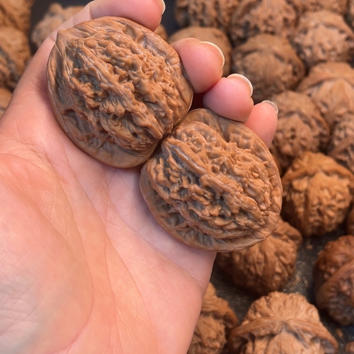 遇***见文玩核桃吊坠麦虎