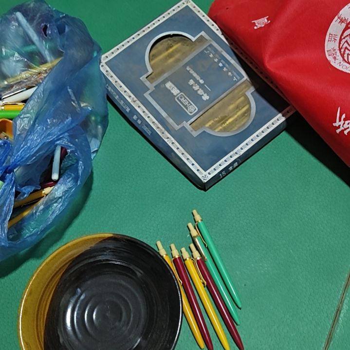 瓷片辰*妍陶瓷制品复古