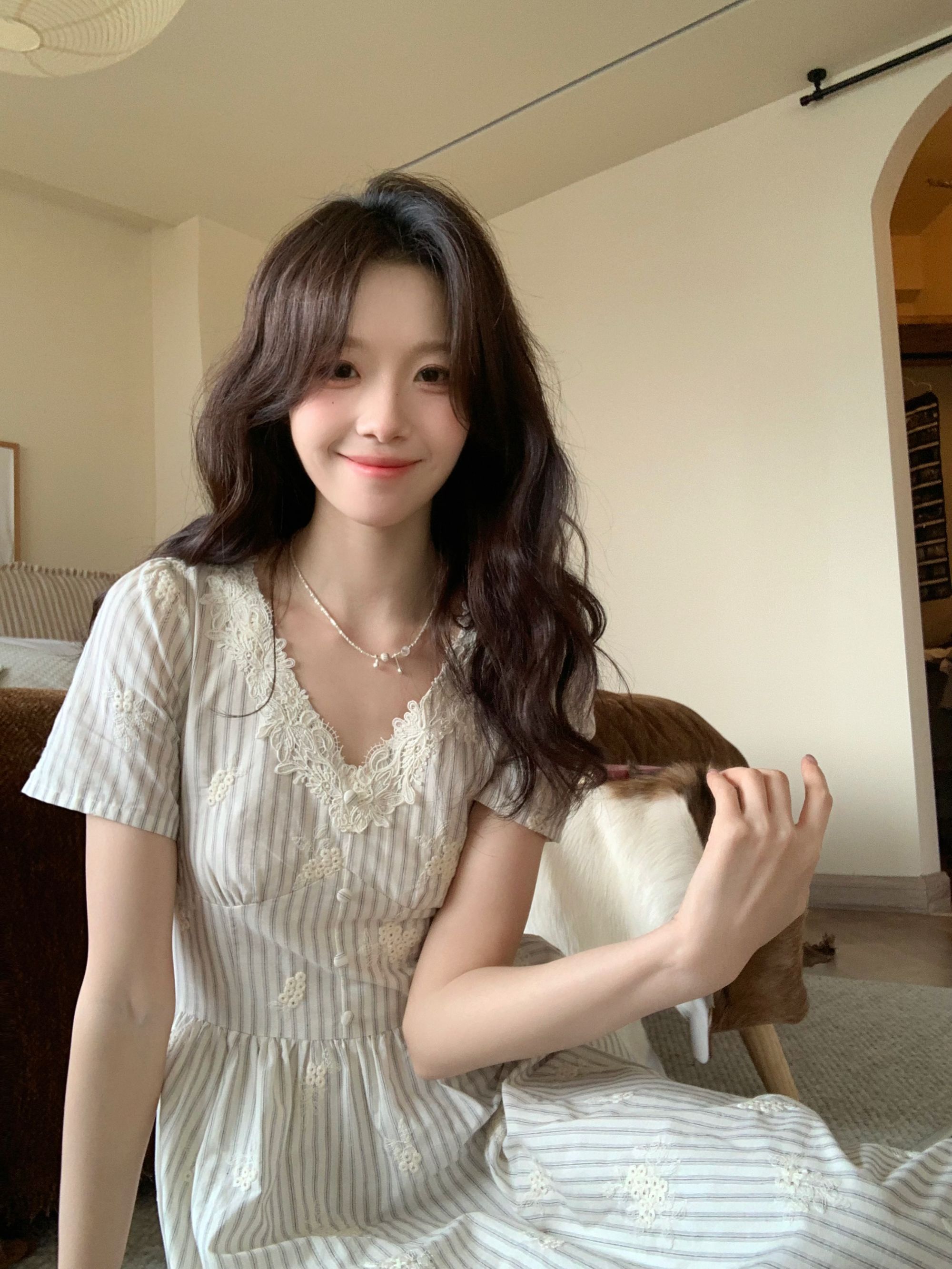 Even一雯【风旅漫歌】韩系高智感法式精致刺绣蕾丝拼接收腰条纹长裙