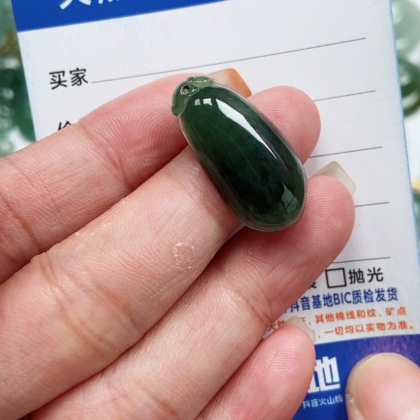 【闪购商品】翡翠颈饰未镶嵌福瓜