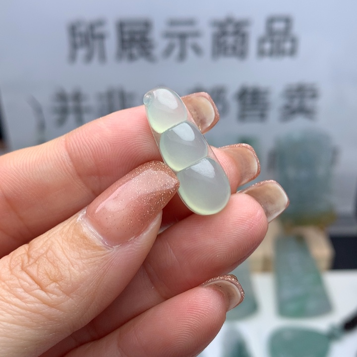 定制翡翠未镶嵌天然翡翠