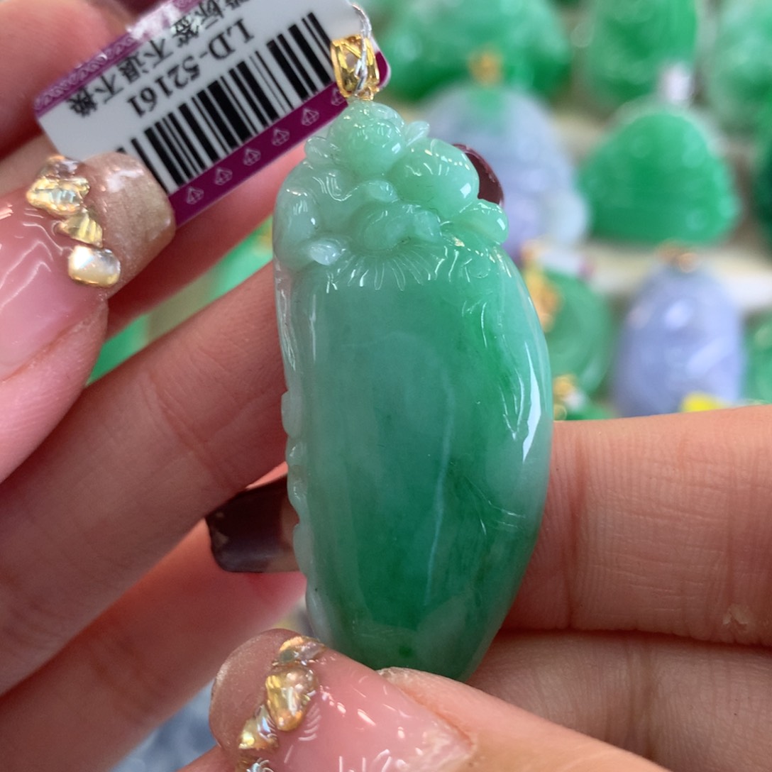 翡翠吊坠(不含链)18K金镶嵌