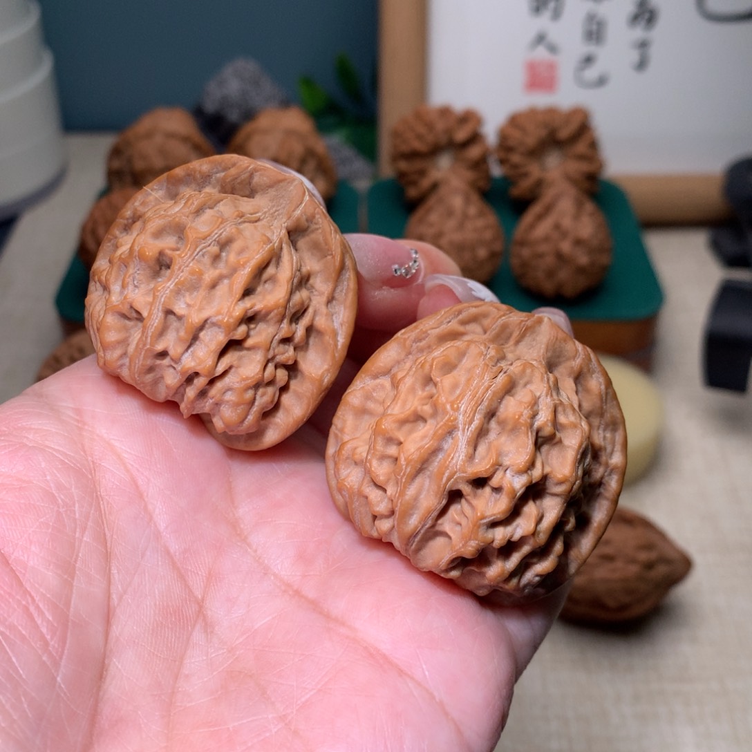 文玩核桃把件天地狮子头
