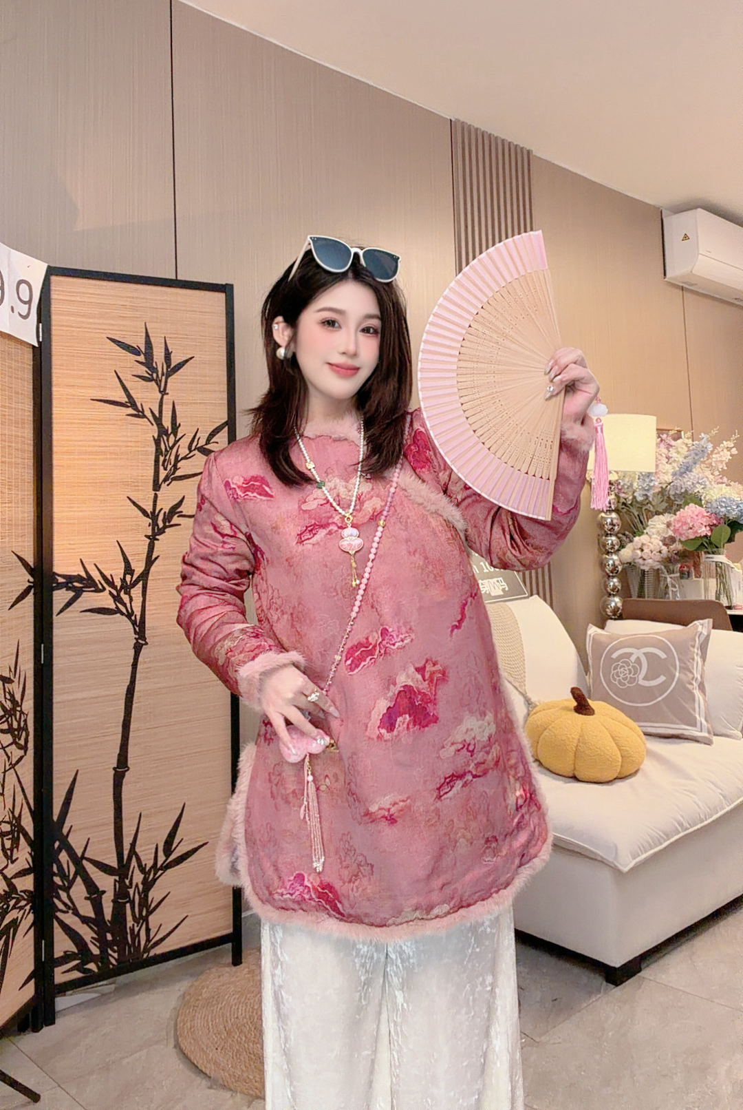【朝花夕拾】806国风提花设计感上衣秋冬款宽松气质精致毛毛边上衣