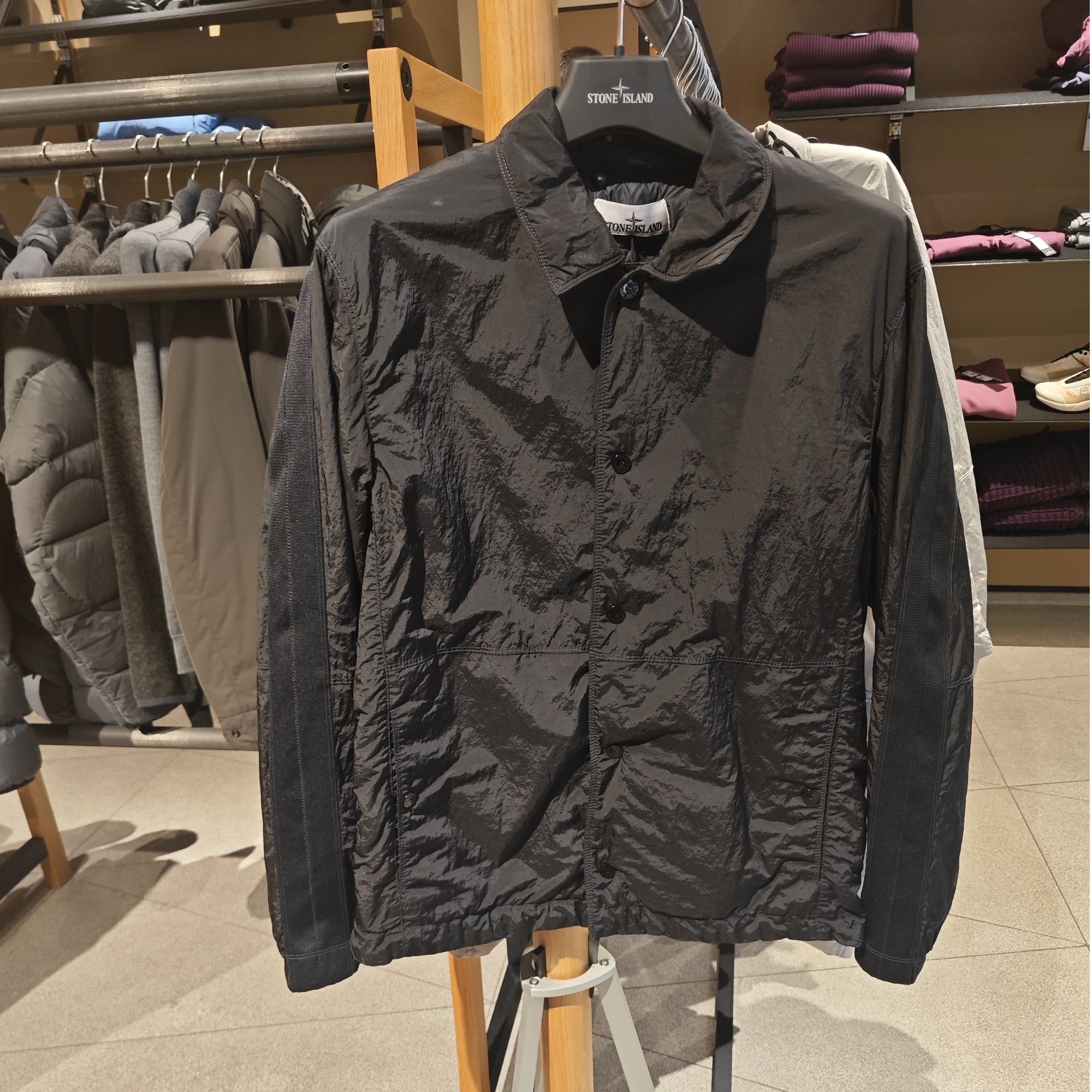 【巴黎直邮】STONE ISLAND石头岛男款黑色夹克外套时尚休闲 8115Q0