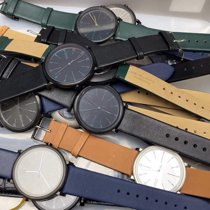 精钢孤品闪电购手表一个