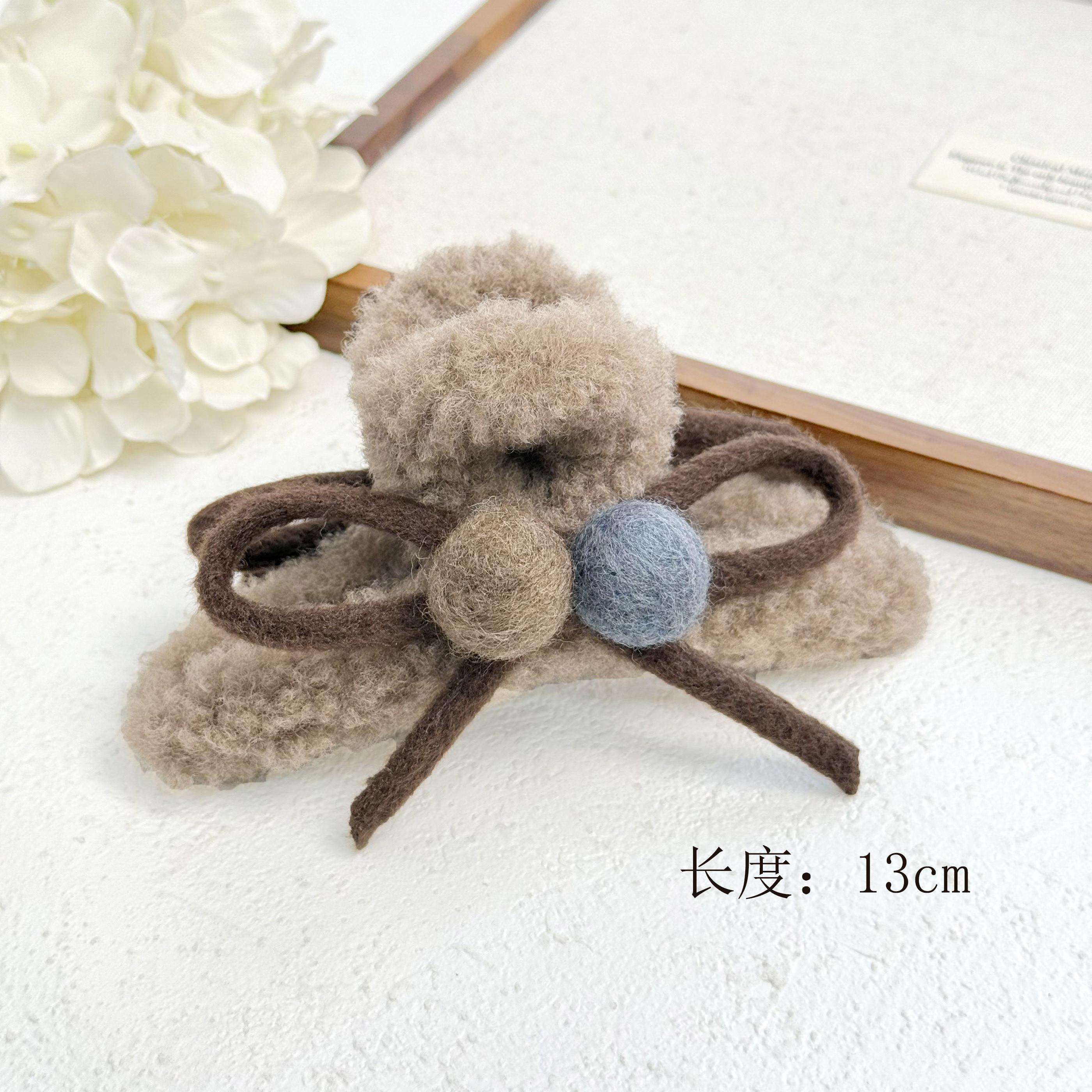 BAOSHATI/宝莎缇F-112秋冬毛绒蝴蝶结百搭简约抓夹13CM