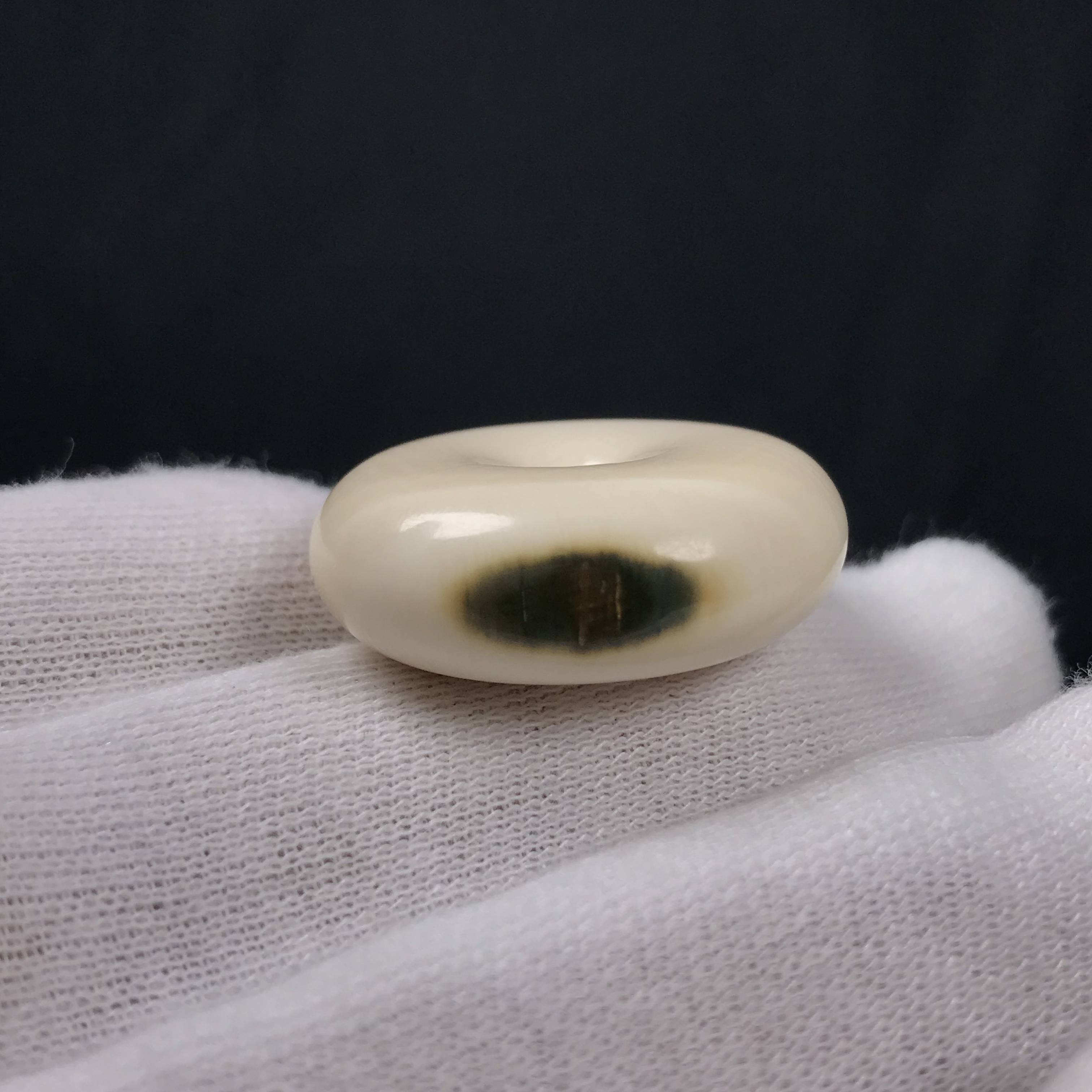 J12919 只做天然猛犸牙 蓝皮平安扣