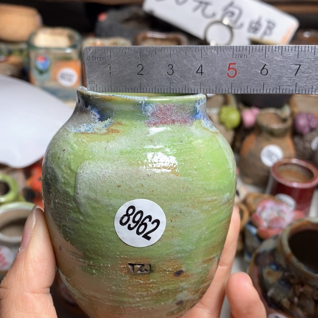 花盆特价不退不换，原价28