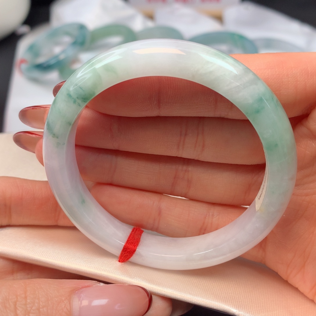 翡翠手镯未镶嵌55正圈