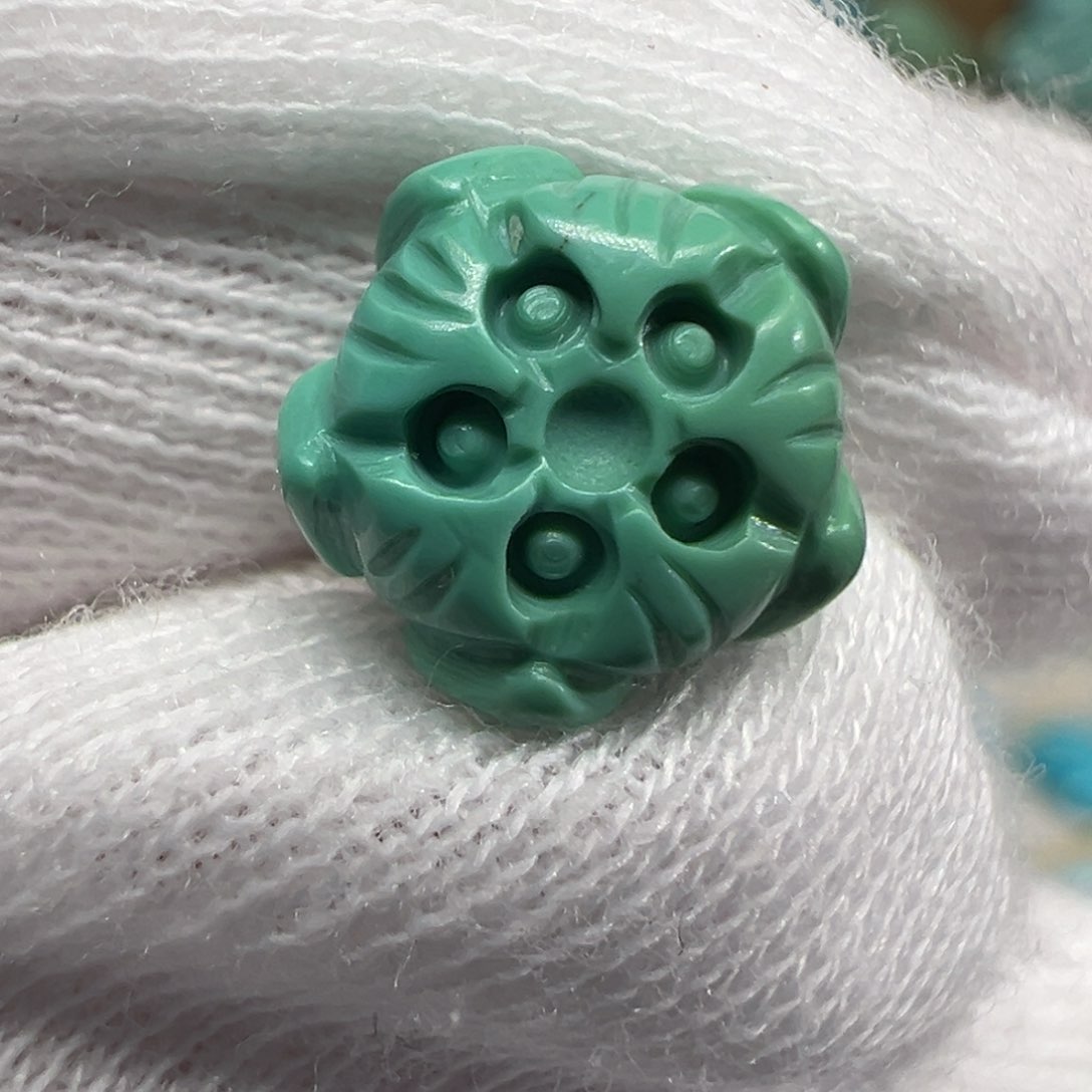 绿松石配饰未镶嵌