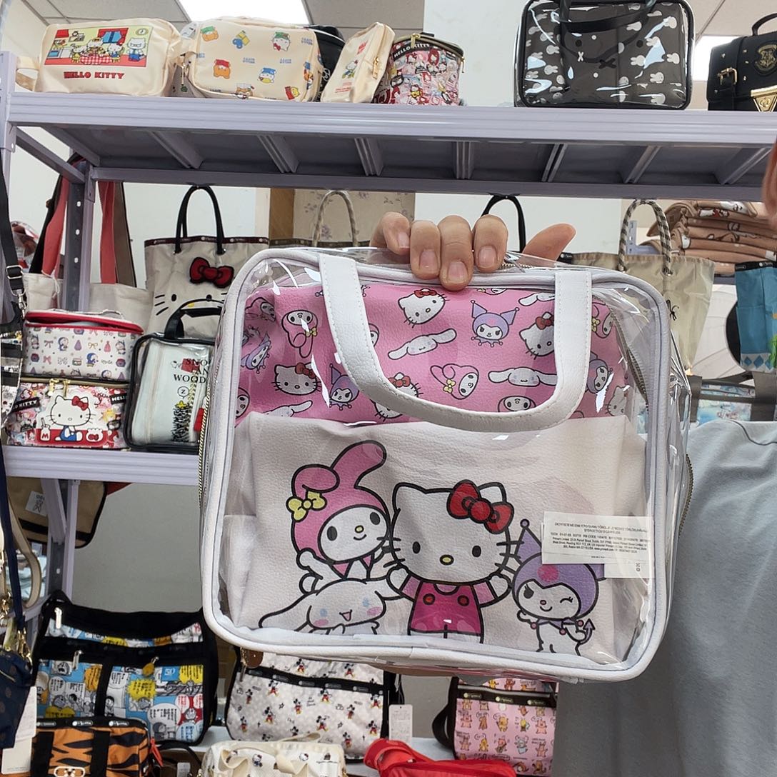 PU化妆包等产品为一体