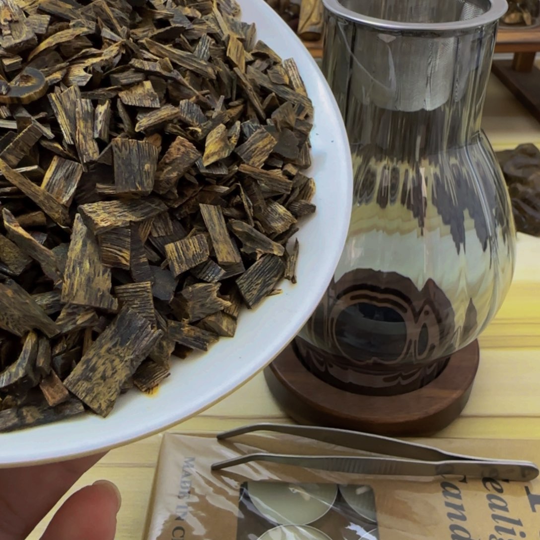 沉香碎屑沉香黑棋高端沉水熏香淳化老料100克送蜡烛炉