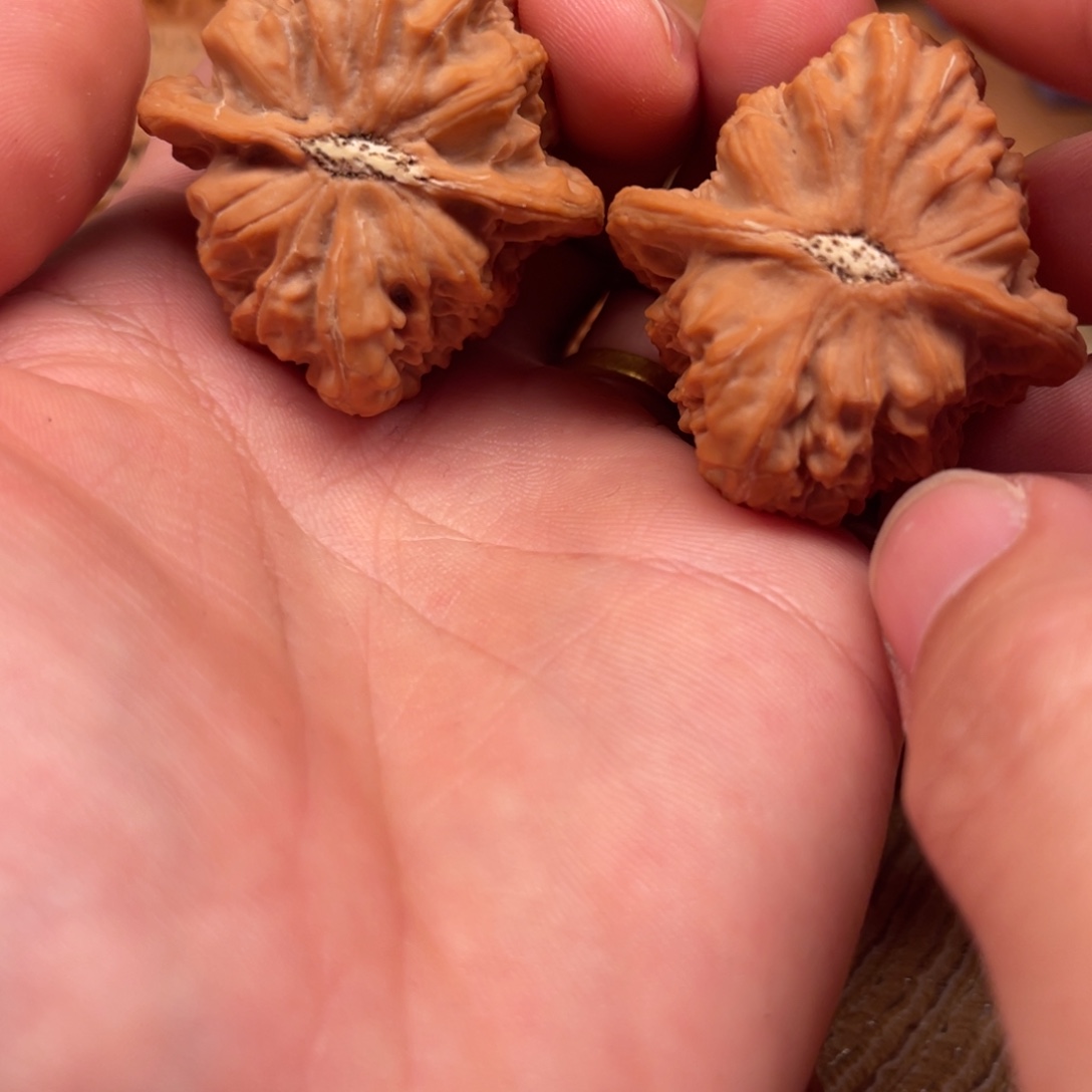 7***7文玩核桃吊坠火焰马蹄