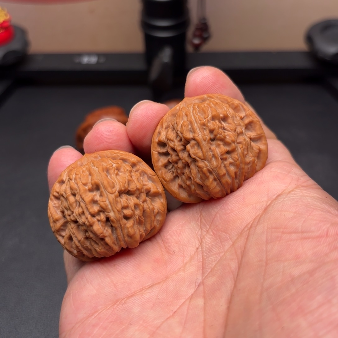 文玩核桃把件?*四座楼37尺