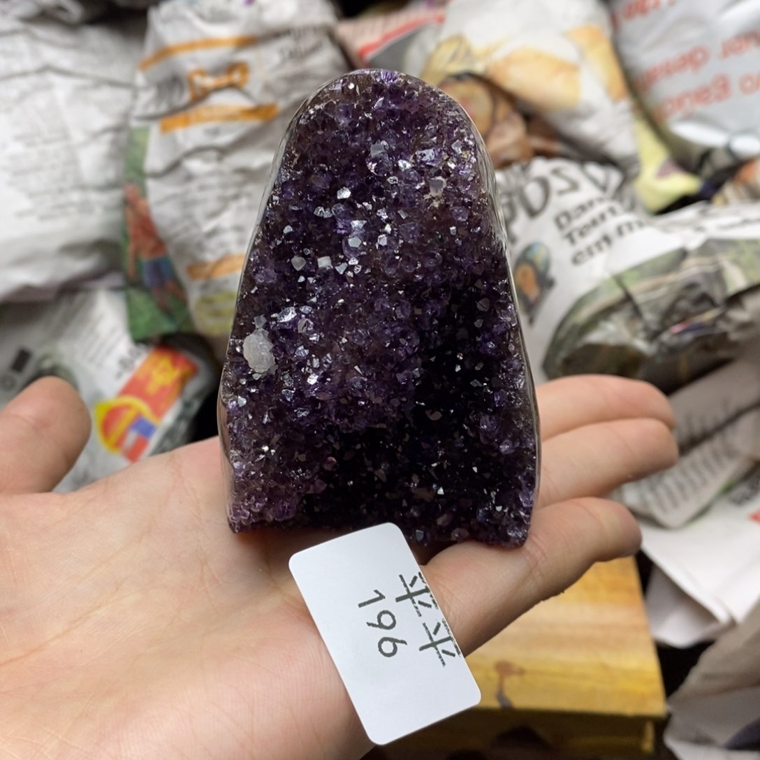 紫晶乌拉圭未镶嵌