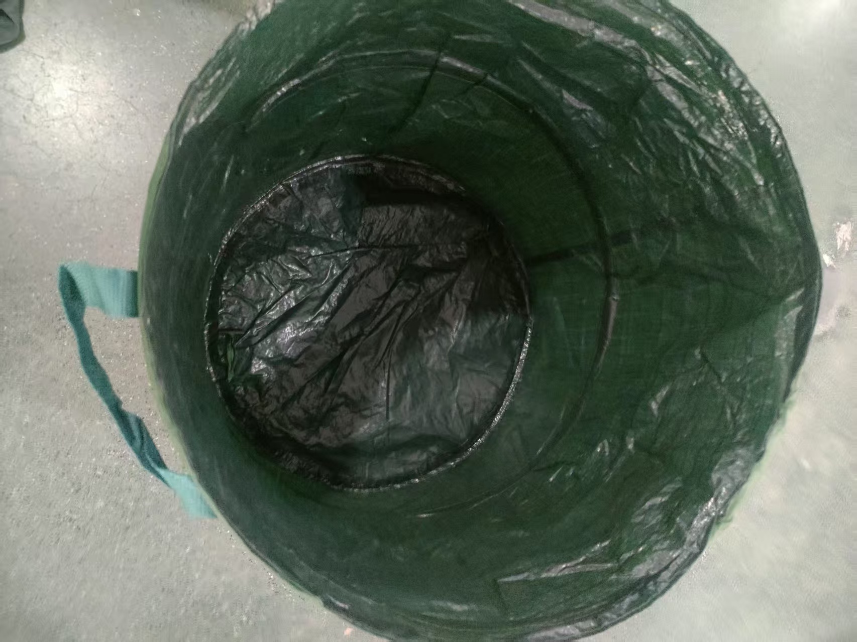 AA绿色编织收纳篓脏衣篓发2个瑕疵