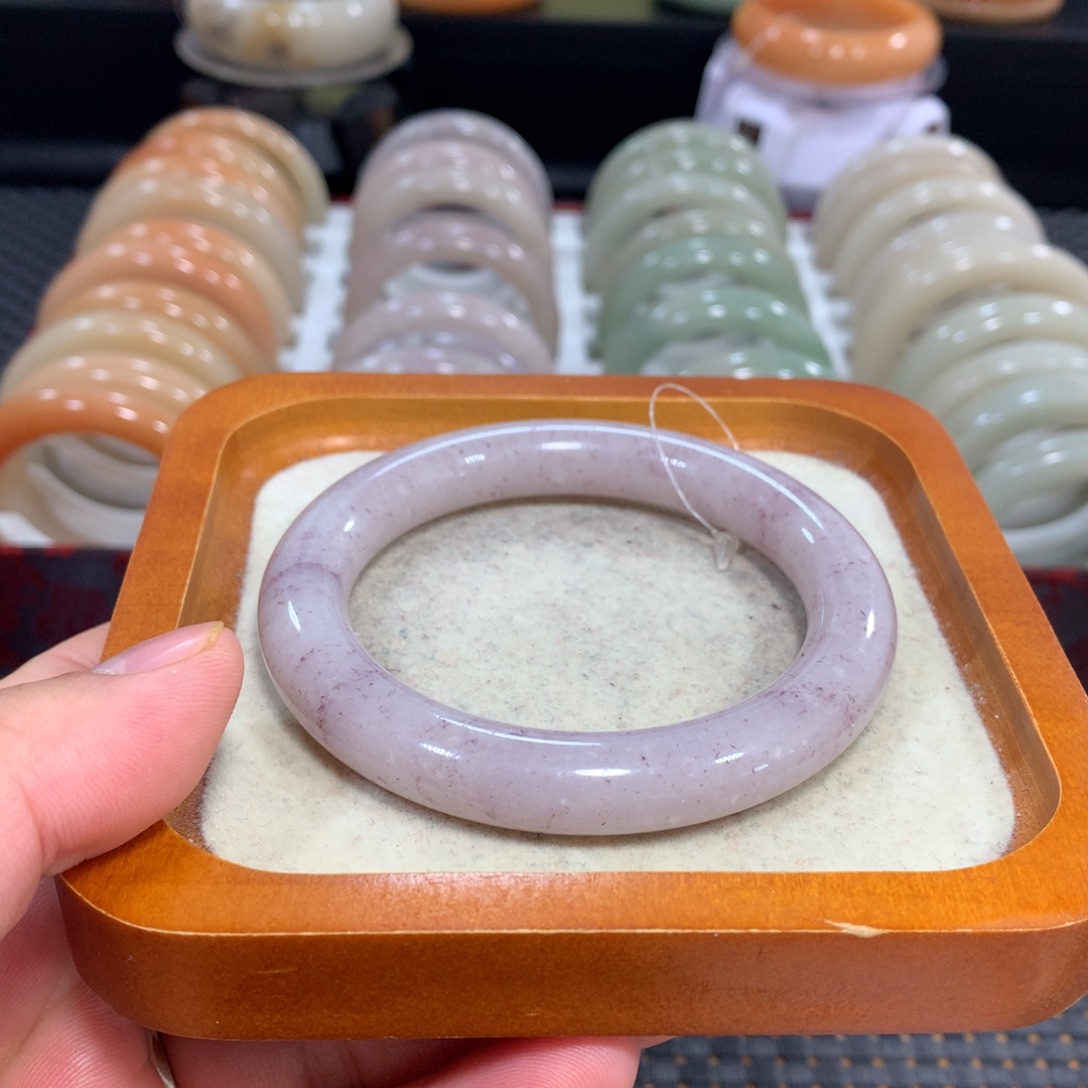 生***2石英质玉（佘太翠）未镶嵌手镯60.7紫玉圆条