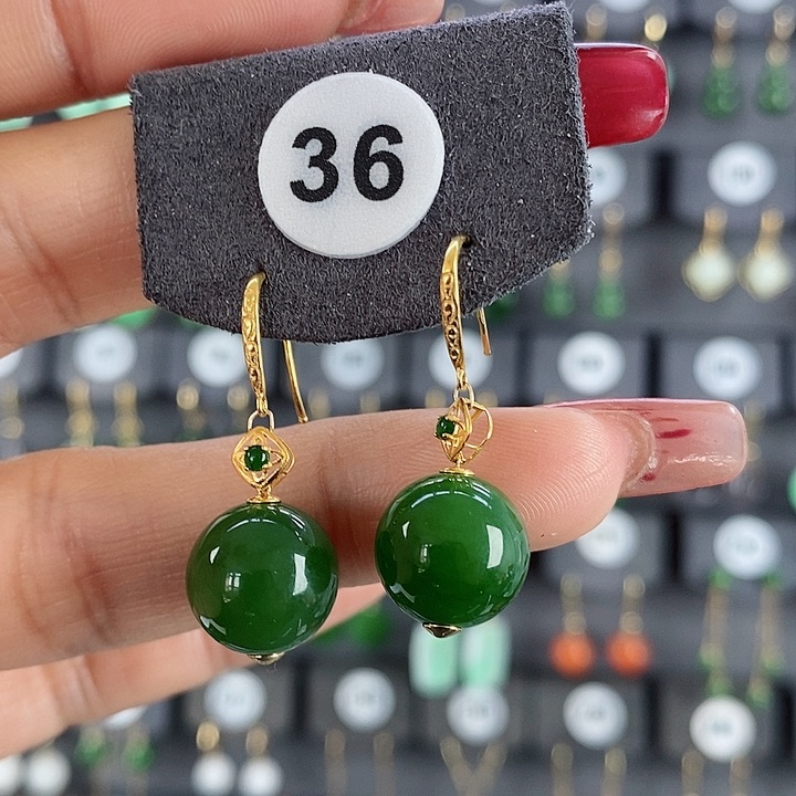 和田玉耳饰18K金镶嵌