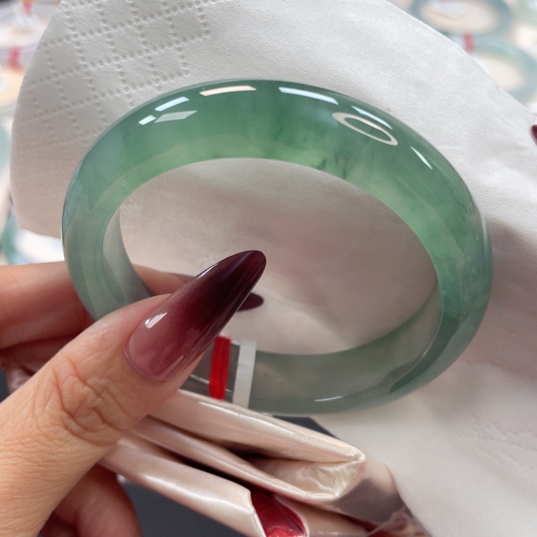 幸***狼翡翠未镶嵌手镯分单