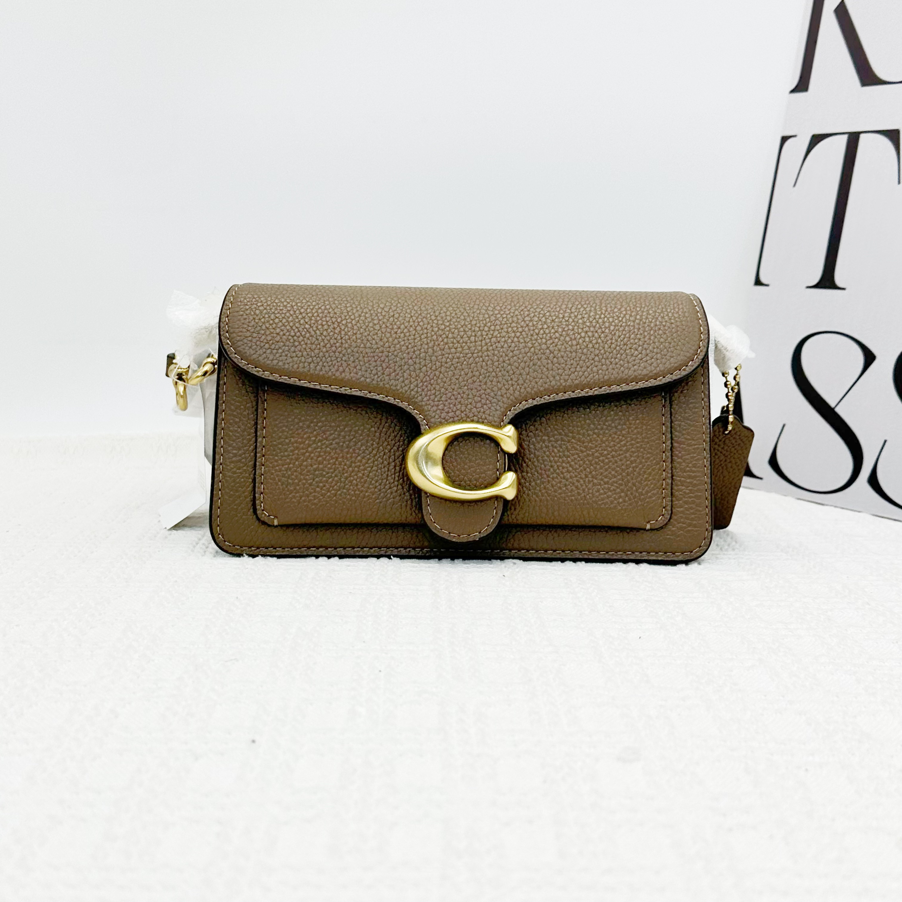 未使用 COACH/蔻驰 经典标志TABBY 20单肩腋下斜挎包 105