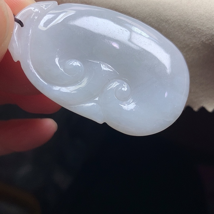 翡翠颈饰未镶嵌吊坠