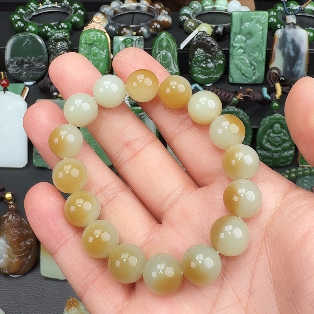 小***舟和田玉未镶嵌手链