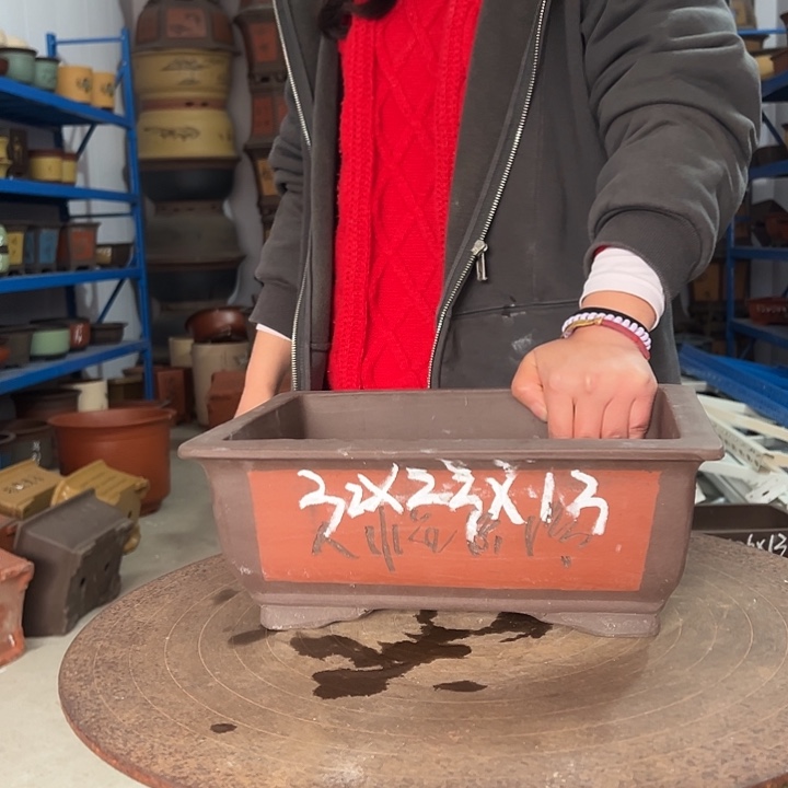 31红马槽花盆花盆